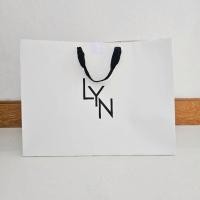 ราคา ถุงกระดาษแบรนด์ lyn ของแท้จากช้อป % (43305068566)