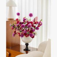 ราคา แก้วสีดําสีขาวเท้าสูงท้องใหญ่ออกแบบหูคู่ดอกไม้เตือนสไตล์เงียบแจกันนุ่มแบบพกพาย้อนยุคเครื่องประดับทํามือ (29691016803)