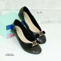 ราคา รองเท้าคัทชู Ferragamo (89043627)