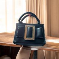 ราคา กระเป๋าแฟชั่นสีดำหนังเงาขนาดมินิ (26085914287)