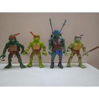 ราคา ชุดโมเดลซุปเปอร์ฮีโร่ 4 ตัว พร้อมเต่านินจา 4 ตัว (มือสอง) (40213489952)