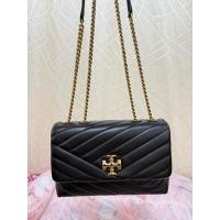 ราคา Tory Burch Kira Chevron Small Convertible Shoulder Bag (Black) (24042584398)