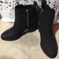 ราคา รองเท้าบูท H&M มือสอง เบอร์ 38 (268089523)