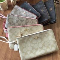 ราคา Coach คล้องมือ 2 ซิปไซส์ L (1394222452)