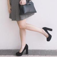 ราคา Charles & Keith แท้ รองเท้าส้นสูง สีดำ (1522287644)