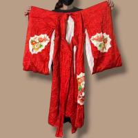 ราคา ชุดกิโมโนสีแดงสวย อก24 ยาว90 ซม. (29324478252)