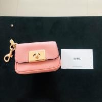 ราคา Newพวงกุญแจกระเป๋าCoach แท้ 100% (5718931254)