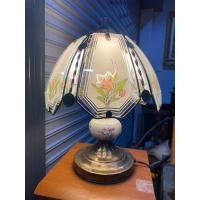 ราคา โคมไฟตั้งโต๊ะ โคมแก้วสลักลาย (22465287769)