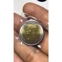ราคา เหรียญ 10 บาท สองสีที่ระลึก มหามงคลเฉลิมพระชนมพรรษา ครบ 6 รอบ รัชกาลที่ 9 ปี พ.ศ. 2542 (14147428596)