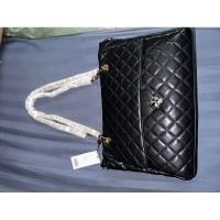 ราคา กระเป๋า playboy มือ 1 แท้ 100% #playboy (26051169712)