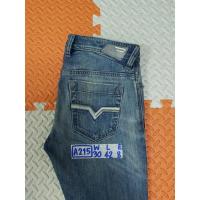 ราคา Diesel made in italy แท้ๆ รหัส A215 รุ่น TROULEG ✅ การันตีแท้ ไม่แท้ยินดีคืนเงินครับ ✅ (3662157265)