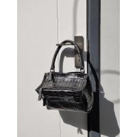 ราคา PANDORA SMALL BLACK MATTE (12198134659)