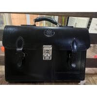 ราคา กระเป๋านักเรียนหนังแท้ JACOB มือ 2 ของแท้ (18379625900)