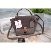 ราคา กะเป๋าDAVID JONES ของแท้ 1OO% (56143769)