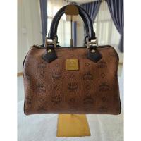 ราคา MCM หมอน 10 นิ้ว มือสอง ของแท้ (26470384982)