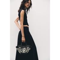 ราคา H&M(เอชแอนด์เอ็ม) กระเป๋าสะพายข้างลายแจ็คการ์ด ผู้หญิง 1294535 (40754797474)