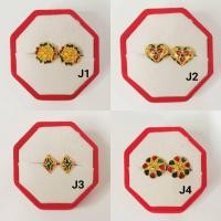 ราคา ต่างหูลงยา พร้อมตลับฟรี ตุ้มหูลงยา ต่างหูสีลงยาสุโขทัย (11306790746)