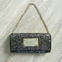 ราคา โละตู้เสื้อผ้า!! กระเป๋าคลัช กระเป๋าไปงาน มือสอง พร้อมส่ง (2708278341)