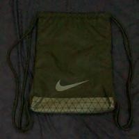 ราคา กระเป๋าNike มือสอง สีดำ ของแท้ (7016550016)