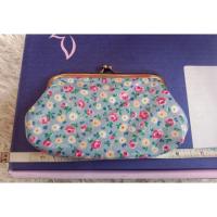 ราคา กระเป๋าสตางค์ Cath Kidston แท้ มือสอง(พร้อมส่ง) (24746881650)