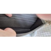 ราคา gucci interlocking wallet on chain *sold* (21070339381)