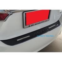 ราคา กันรอยประตูหลัง กันรอยท้าย (สีดำ) (Rear Bumper) / Toyota Altis 2014 AO 2 (2193879857)