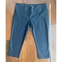 ราคา Nike Dri-Fit กางเกงออกกำลังกาย size XL (มือสอง) (18420338965)