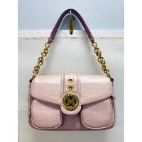 ราคา กระเป๋า Metro city มือสอง สะพาย ถือ สภาพดี อะไหล่ทอง ใส่ได้หลายช่อง สีชมพู สวยน่ารัก หวานแหววมากคะ (1652568064)