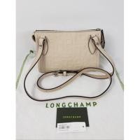 ราคา Longchamp La Voyageuse Leather Crossbody Bag (20310823606)