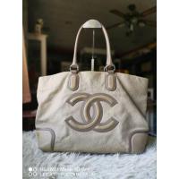 ราคา Chanel Calfskin Leather Timeless Tote Bag Holo 14สภาพใช้งาน โลโก้ใหญ่เบิ้ม14 cm หนังCalfskin (26378066046)