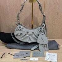 ราคา CO240212575] Balenciaga Le Cagole Glitter Bag (24565454254)