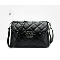 ราคา ส่งฟรี EMS !! กระเป๋าสะพายไหล่ทรงสวย คุณภาพดี พร้อมส่ง (189072347)