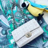 ราคา Chanel กระเป๋า 10” ของแท้ (1239749615)