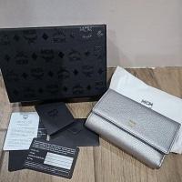 ราคา กระเป๋าสตางค์ MCM 3 พับ ใบกลาง (มือ1) สีเงินเทา silver/ ash grey MCM WALLET (22973288099)