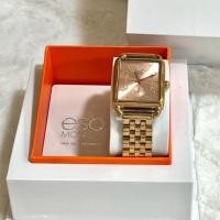 ราคา นาฬิกา ESQ by Movado 07101409 หนัาปัดสีโรสโกลด์ทรงสีเหลี่ยม สายสีทอง (43411149161)