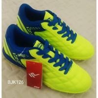 ราคา รองเท้ากีฬา ร้อยปุ่มของBaoji (28524696804)