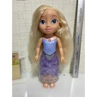 ราคา Frozen Northern Lights Elsa Doll มีเสียงมีไฟ สภาพ93% ผมฟูค่ะ พร้อมโคมดาวค่ะ สปาเอานะคะ แขนมอมแมมตามภาพ ของแท้ (5567879083)