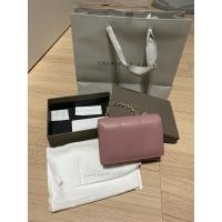ราคา กระเป๋าสตางค์ Charles & Keith พร้อมสายคล้องมือ (22687151810)