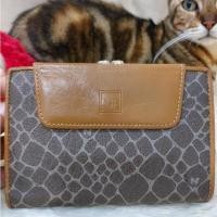 ราคา Nina Ricci Leather Wallet กระเป๋าสตางค์ แบรนด์แท้ ของแท้ (24877348936)
