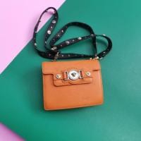 ราคา Versace Leather Mini Massage cossbody bag (24291316965)