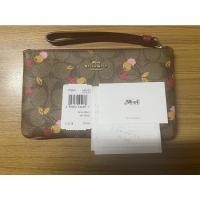 ราคา กระเป๋า coach คล้องมือ L (1ซิป) ลายเชอร์รี่ มือ 2 ของแท้ (19731030335)