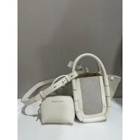 ราคา ส่งต่อ กระเป๋า charles & keith (29100955493)