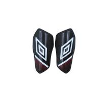 ราคา UMBRO KIDS CLASSICO SHINGUARD JUNIOR สีดํา (40567801127)