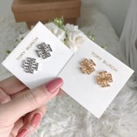 ราคา Tory Burch Britten Logo Stud Earring ต่างหู มาพร้อมถุงผ้า (26415406319)