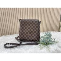ราคา กระเป๋าสะพายข้าง มือ2 LV Damier (21081623853)