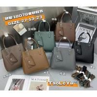 ราคา FASHION BAG / WOMENS BAG / IMPORTED BAG 18078 / TAO LE YU SLING BAG / TLY (40405731721)