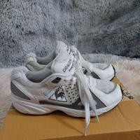 ราคา รองเท้าผ้าใบ Le coq SIZE 37 (21088698979)