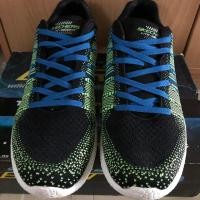 ราคา รองเท้า Skechers Burst 11UK มือสอง (1514375835)