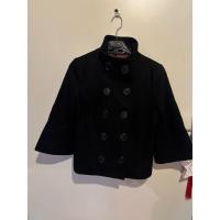ราคา เสื้อคลุม Guess แท้ size s อก-34“ ยาว21.5“ (42318679196)