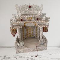 ราคา ศาลเจ้าที่ตี่จู้เอี๊ยะ ตี่จู้หินอ่อนแท้ ประดับคริสตัลชวาลอฟกี้ ฐาน 24 นิ้ว (43916771945)